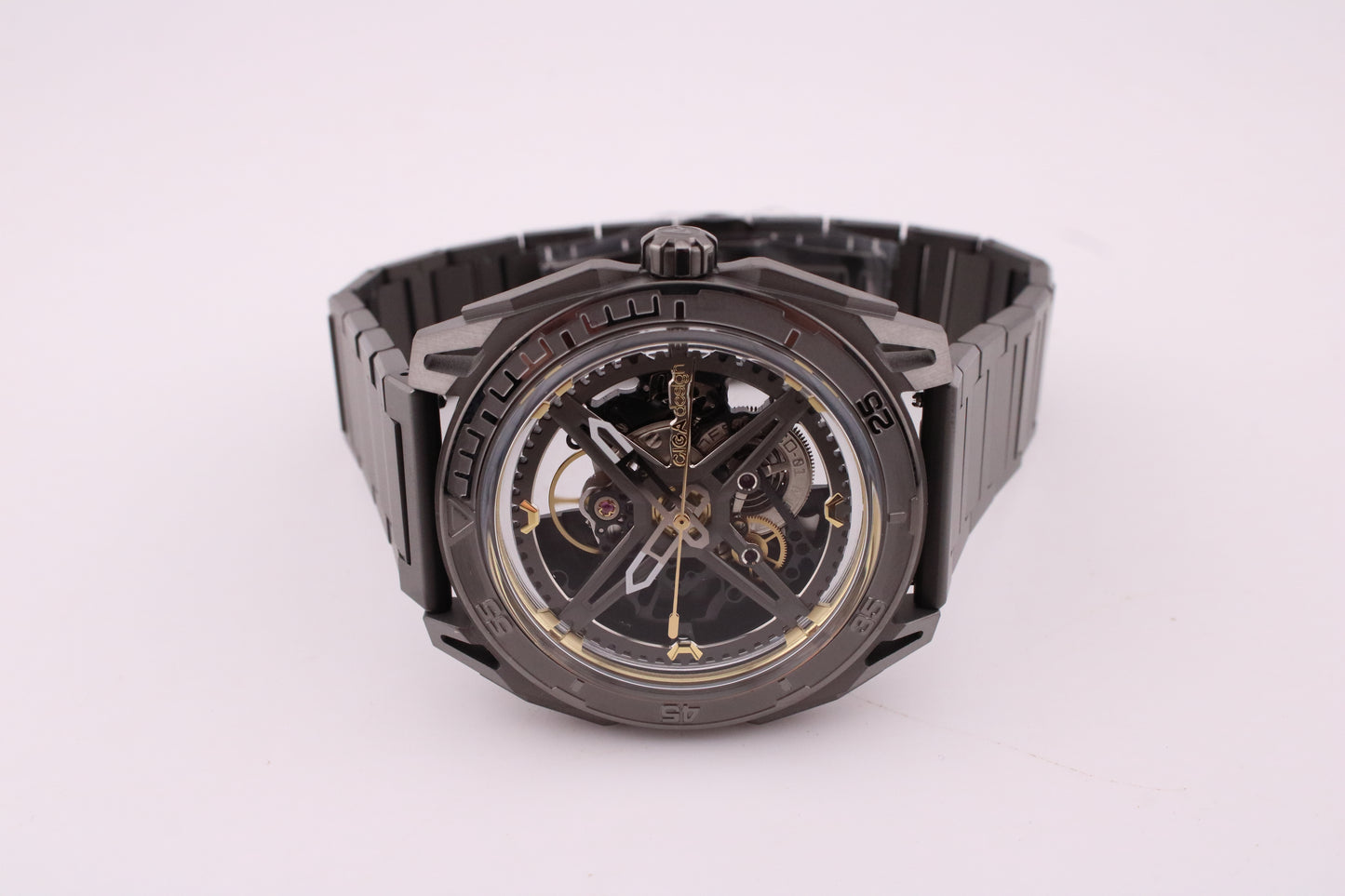 CIGA Design - Falcon - Carbon